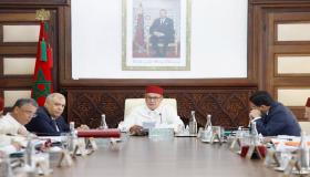 الحكومة تعلن تجاوبها مع مطالب التعبيرات الشبابية واستعدادها للحوار والنقاش من داخل المؤسسات والفضاءات العمومية
