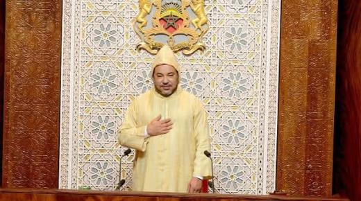 برقية تهنئة من جلالة الملك إلى أعضـاء المنتخب الوطني المغربي لكرة القدم الفائز ببطولة كأس العرب (قطر 2025)