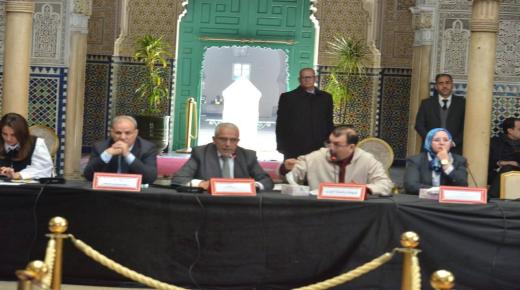خلاف داخل أغلبية مجلس جهة الدار البيضاء–سطات ينتهي بالمصادقة على ممثلي المجلس في مجموعة “التعاضد” الجلسة ونتائج التصويت عكست تصدعات واضحة داخل الأغلبية